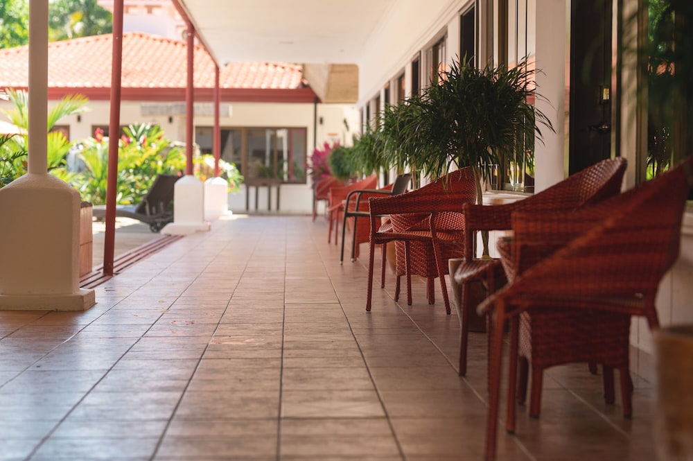 COSTA PACIFICA HOTEL 26/50