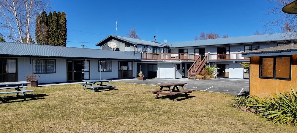 OHAKUNE COURT MOTEL 65/71