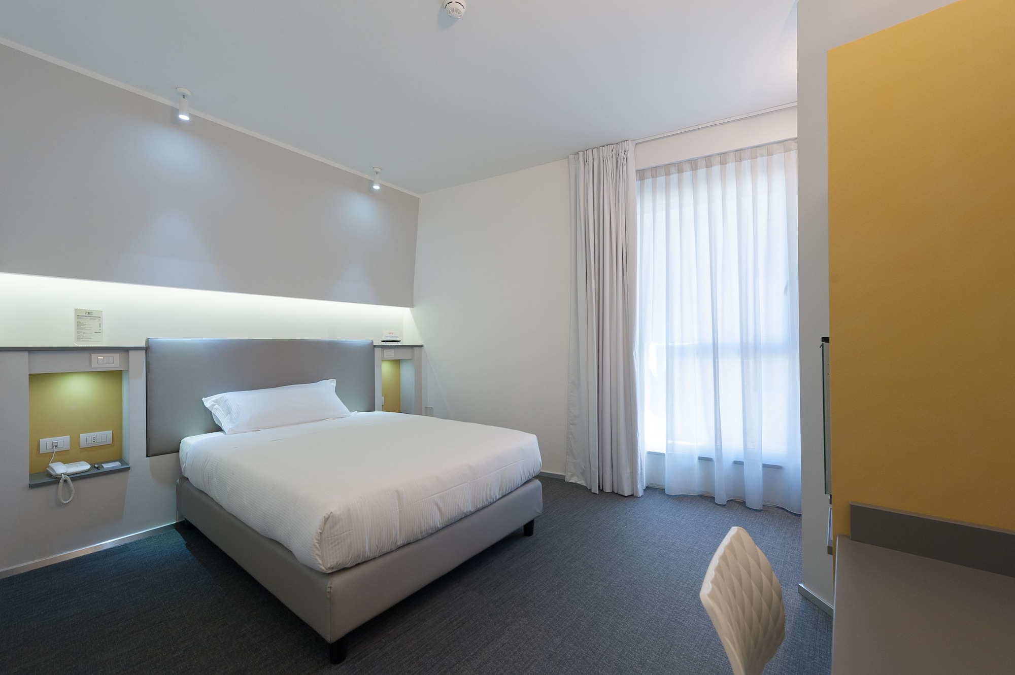غرفة مفردة، Hotel Executive Inn 12/12