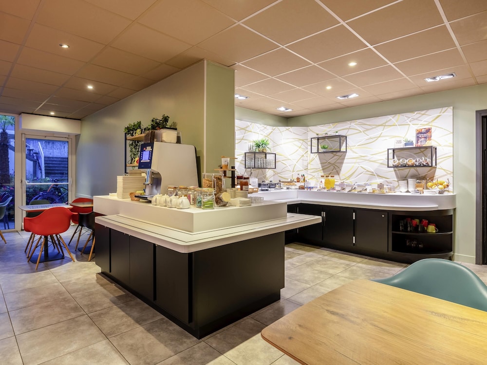 Ibis La Rochelle Centre Historique Hotel 8/56