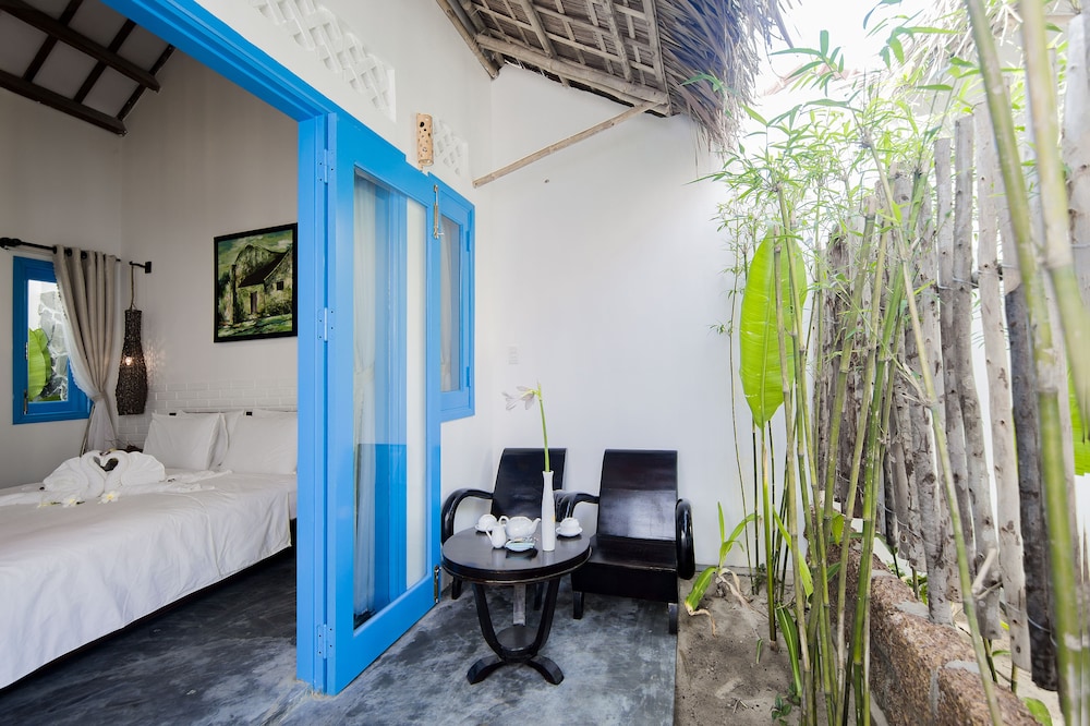 Cashew Tree Bungalow 65/65