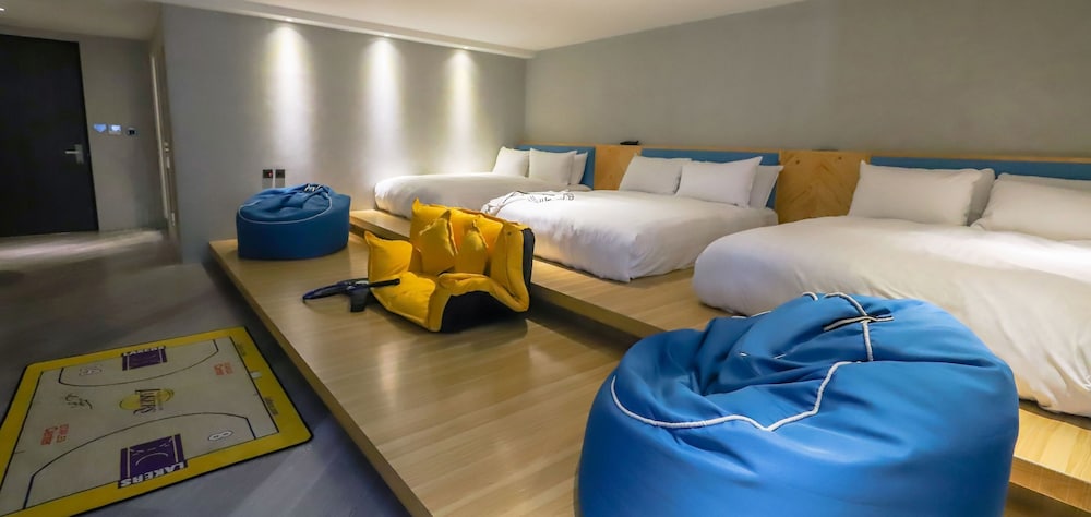 Unique Hotel - Dash 23 Hotel 12/50