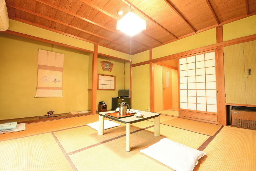 Kongo Sanmaiin 16/50