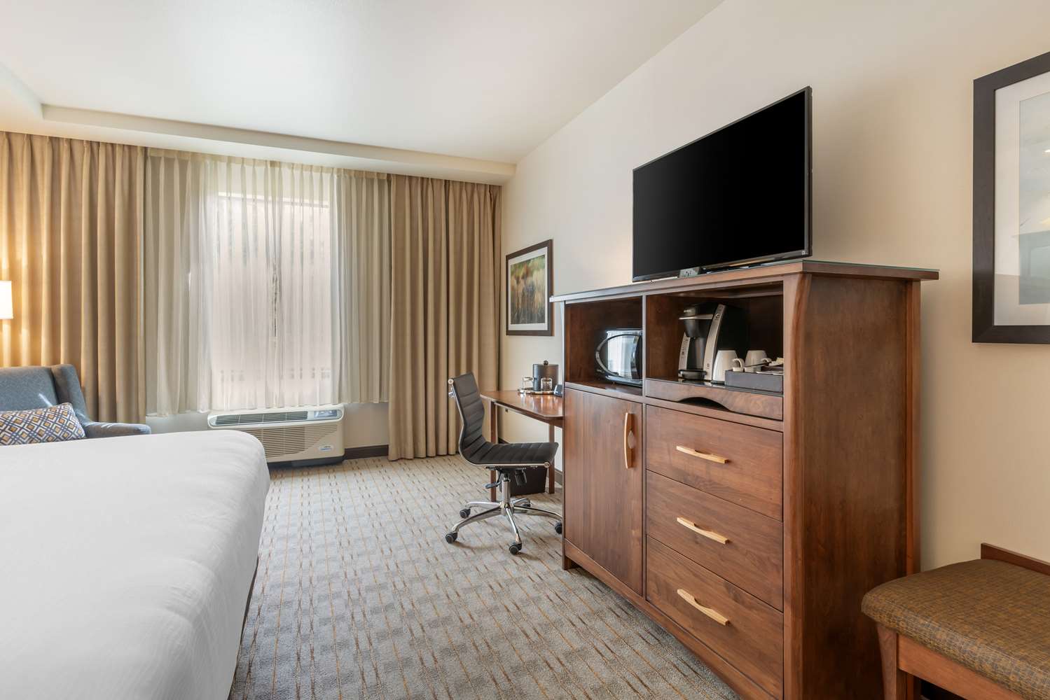 Best Western Premier Boulder Falls Inn 23/66