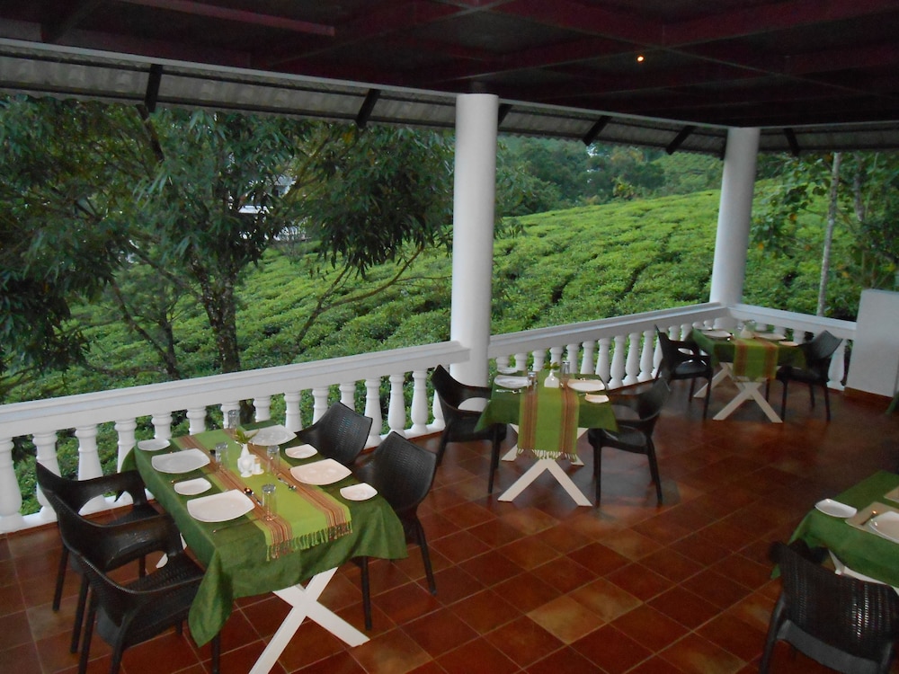 Tea Harvester Munnar 25/50