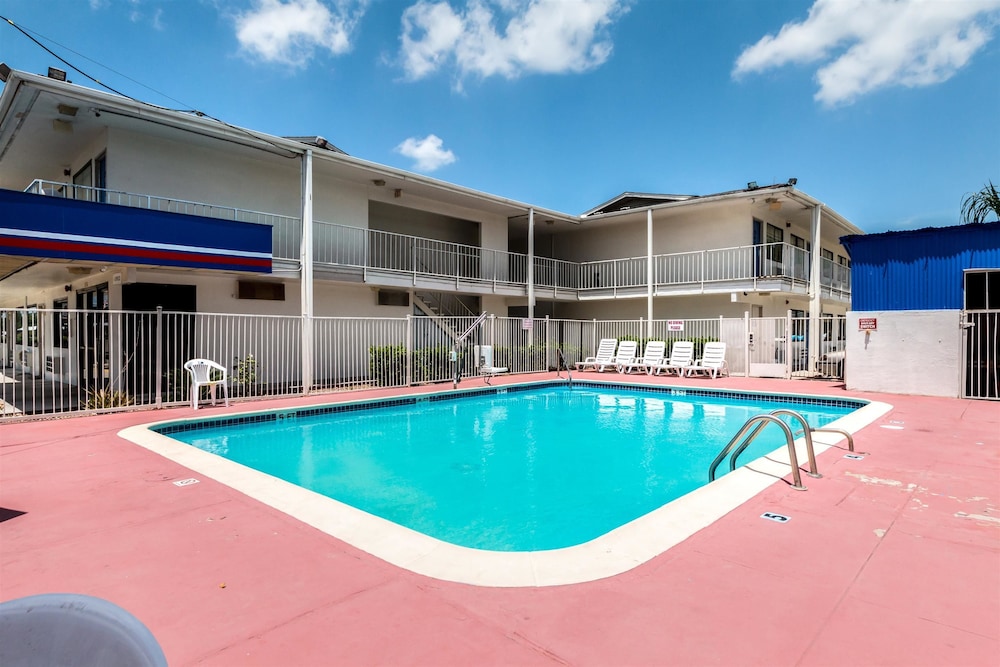 Motel6 Victoria, TX in VICTORIA - TX