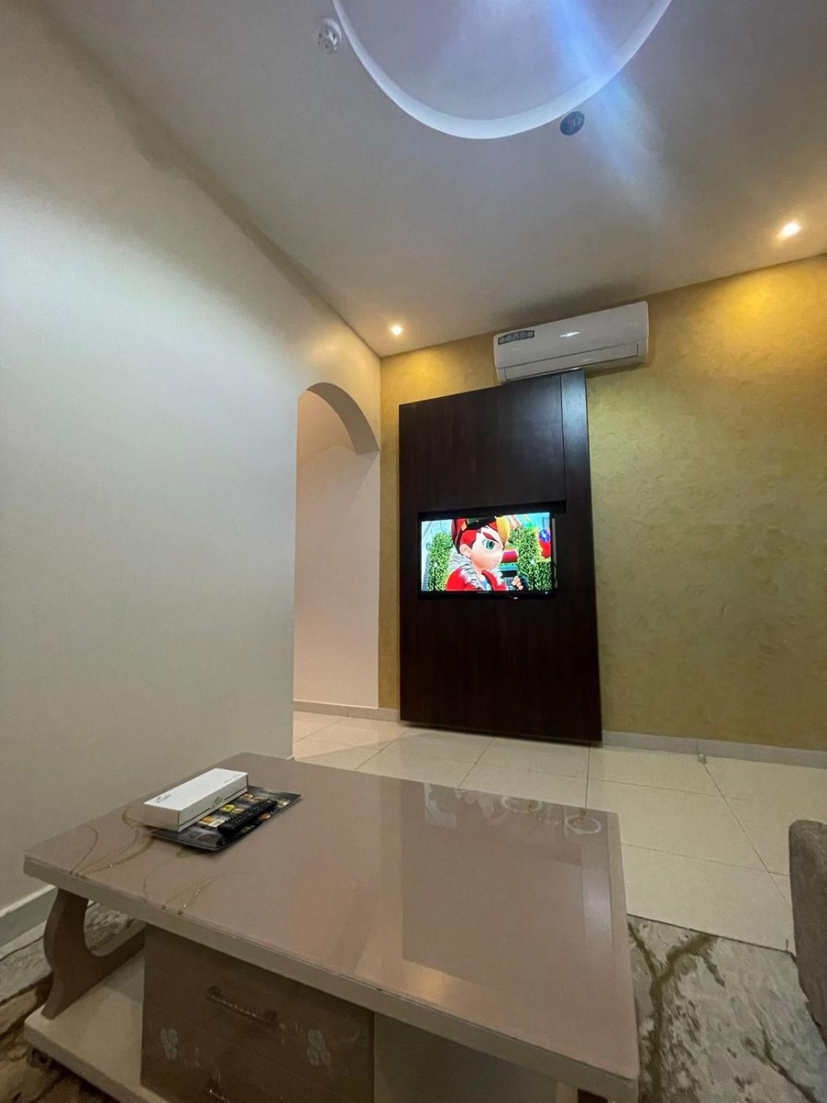 بيت الشرق للوحدات السكنية المفروشة(Orient House) 38/58
