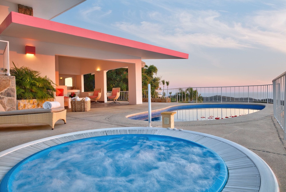 Las Brisas Acapulco 10/77