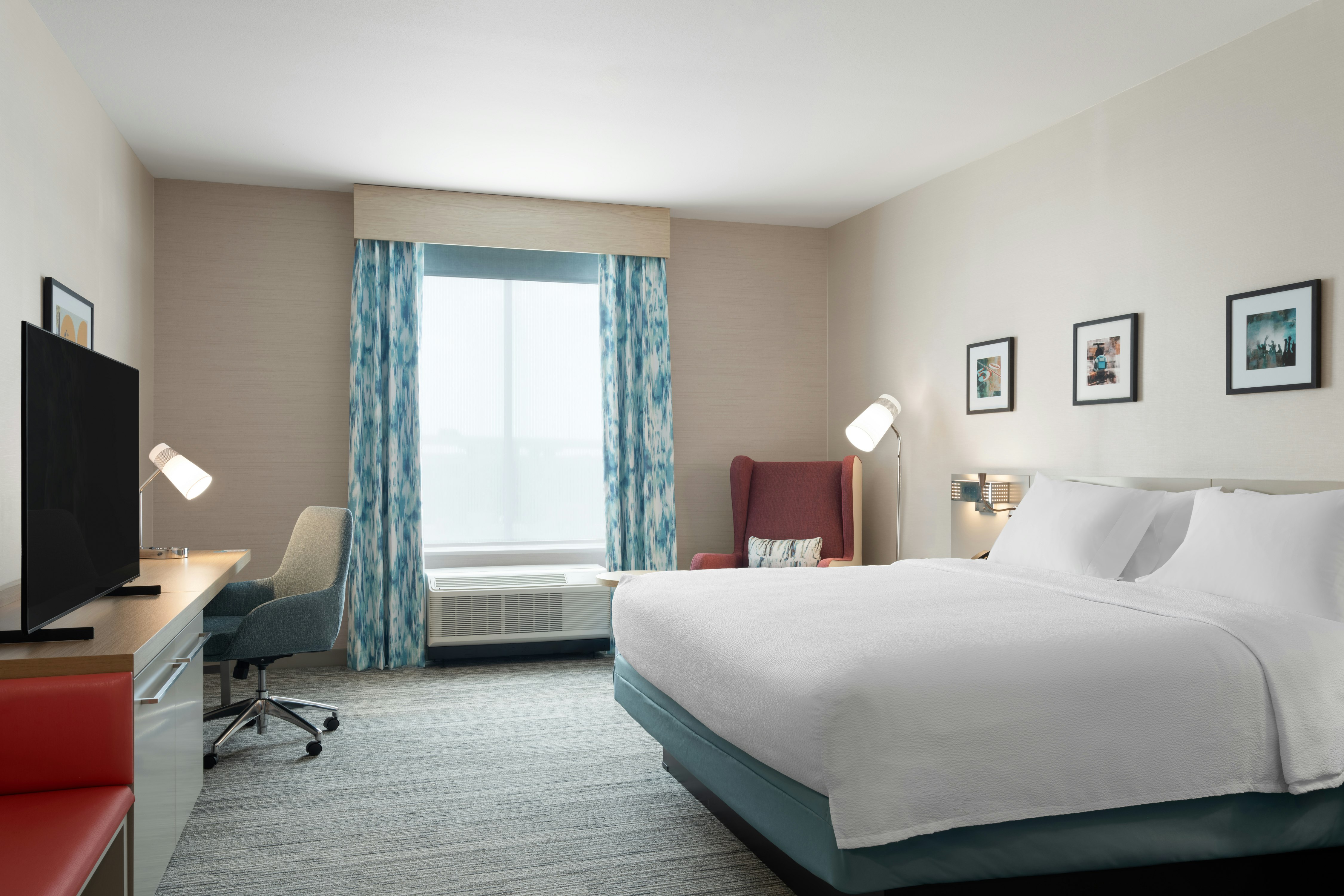 ROOM, KING BED, ACCESSIBLE