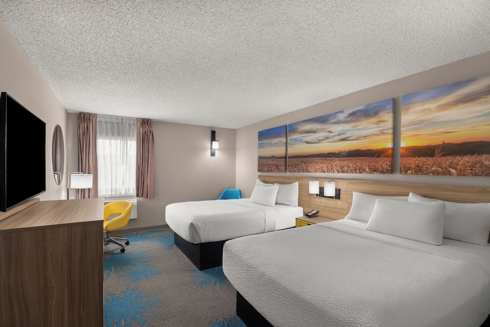 Room, 2 Queen Beds