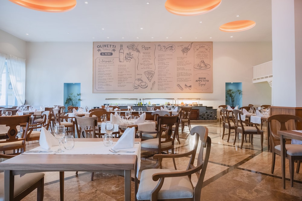 Iberostar Waves Rose Hall Beach All Inclusive 34/50