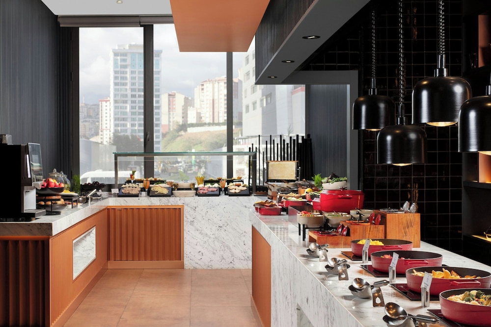 Delta Hotels by Marriott Istanbul Kagithane 40/50