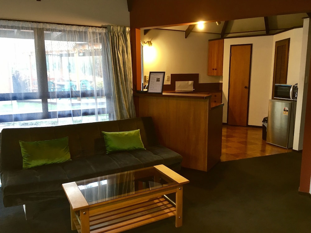 Pure Motel & Guest House 53/75