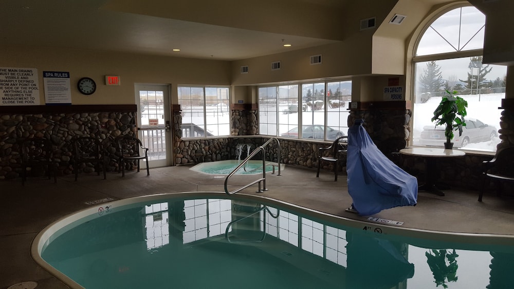 Microtel Inn And Suites Bozeman 7/34