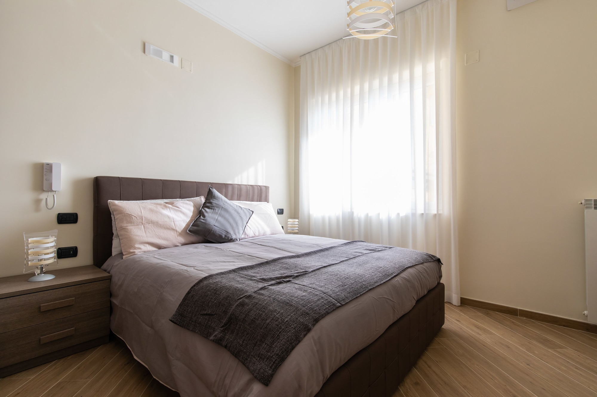 DELUXE, DOUBLE BED, SEA VIEW