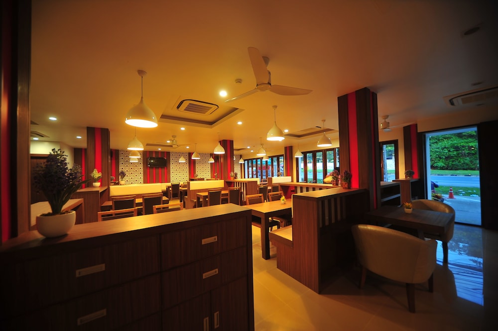 Ratana Apart-Hotel at Rassada 63/68