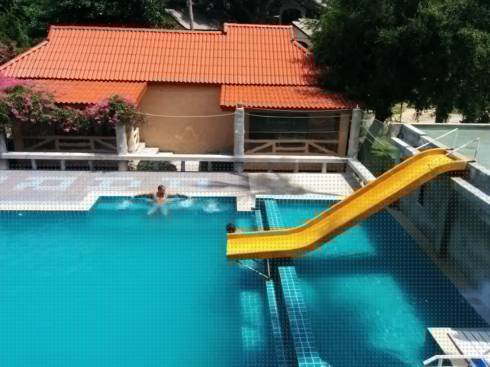 Paradise Bungalows 51/69