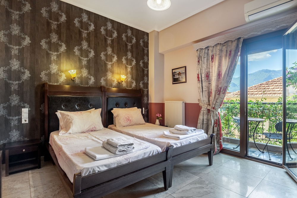 Toti Boutique Rooms 16/55