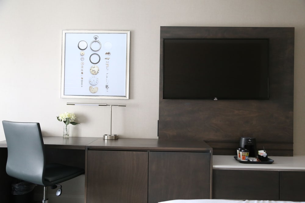 Doubletree By Hilton Boston Logan Airport Chelsea 47/48