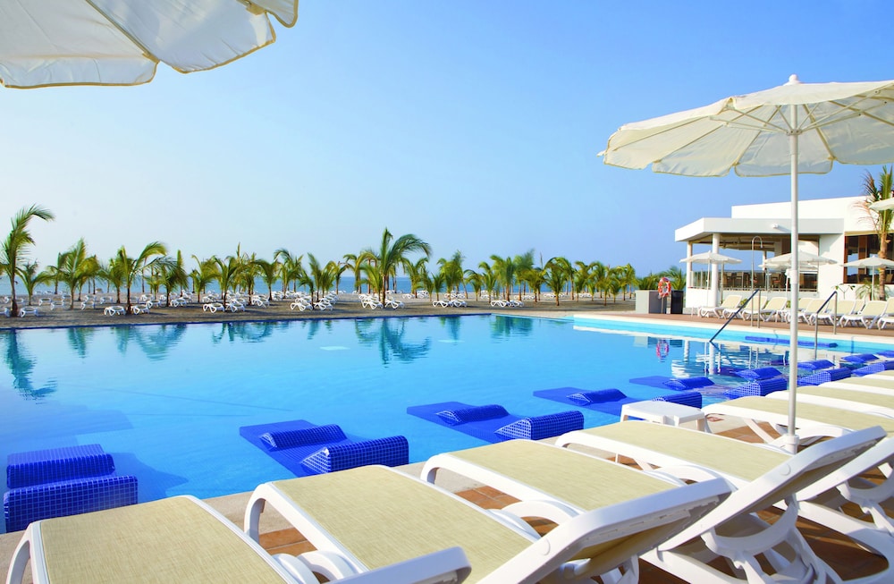 Hotel RIU Playa Blanca All Inclusive 7/72