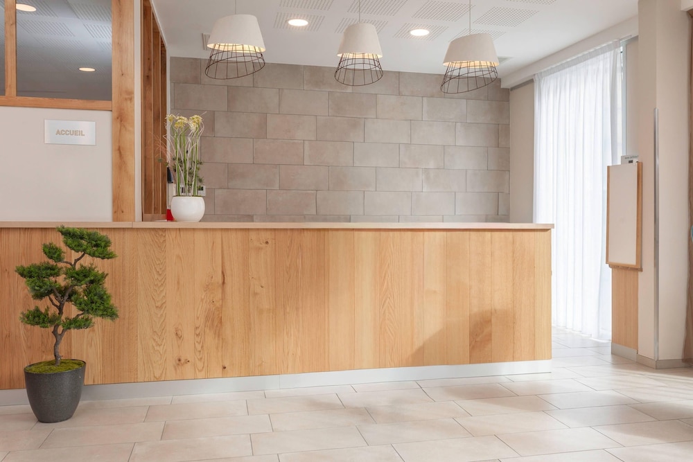Quality Aparthotel Pau Porte des Pyrenees 5/41