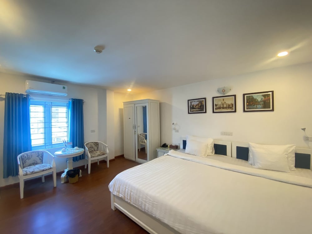 A25 Hotel - No. 137 Nguyen Du 22/69