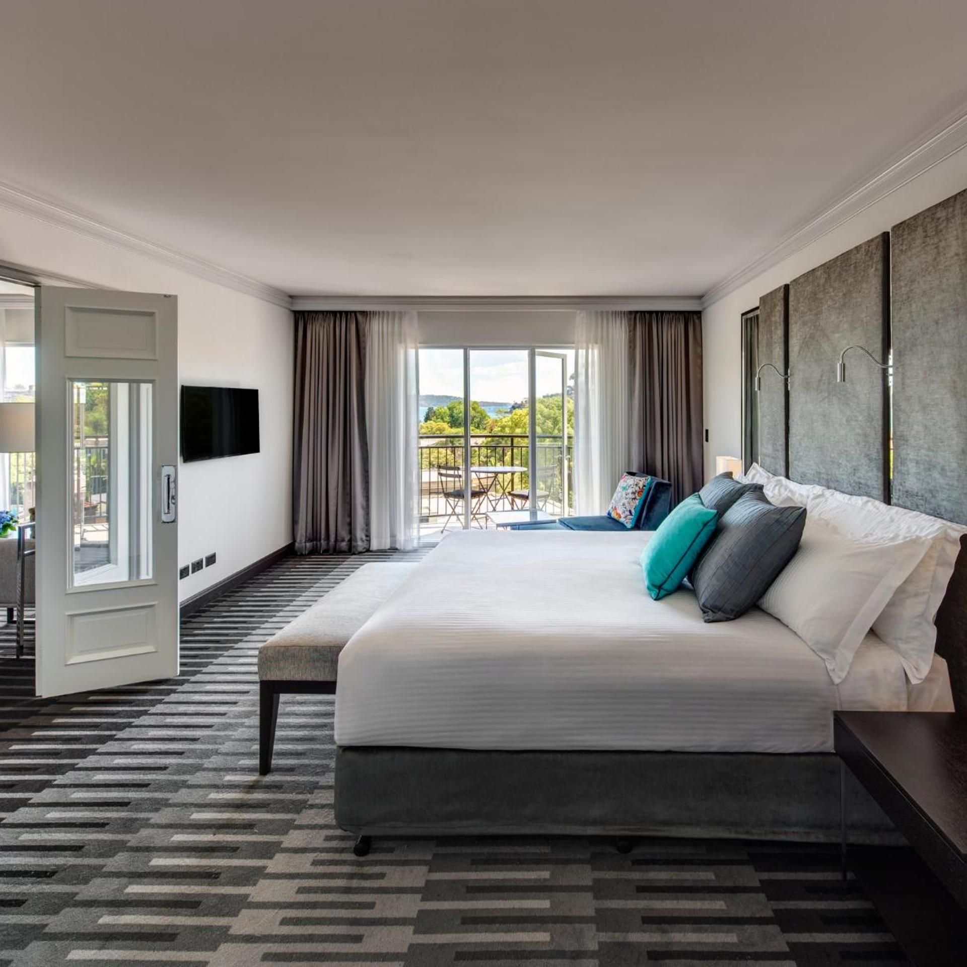 Bay Suite