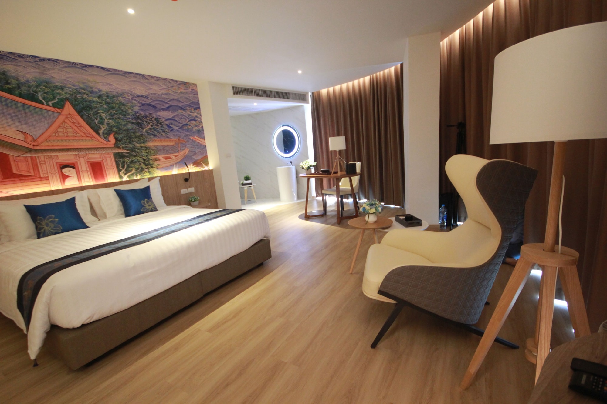 EXECUTIVE, DOUBLE BED