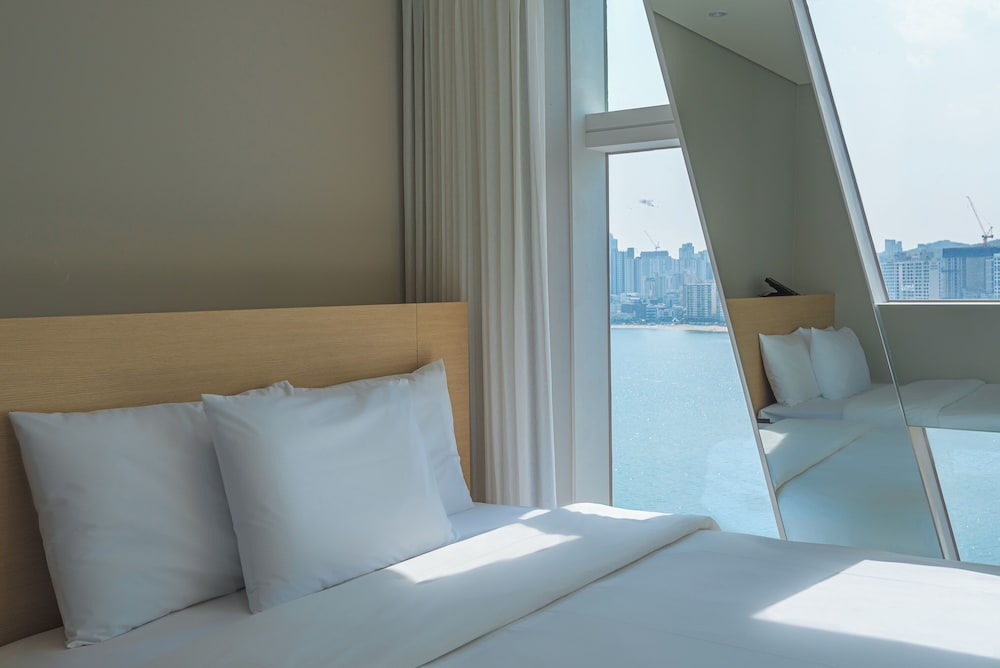 The Marine View Hotel 21/50