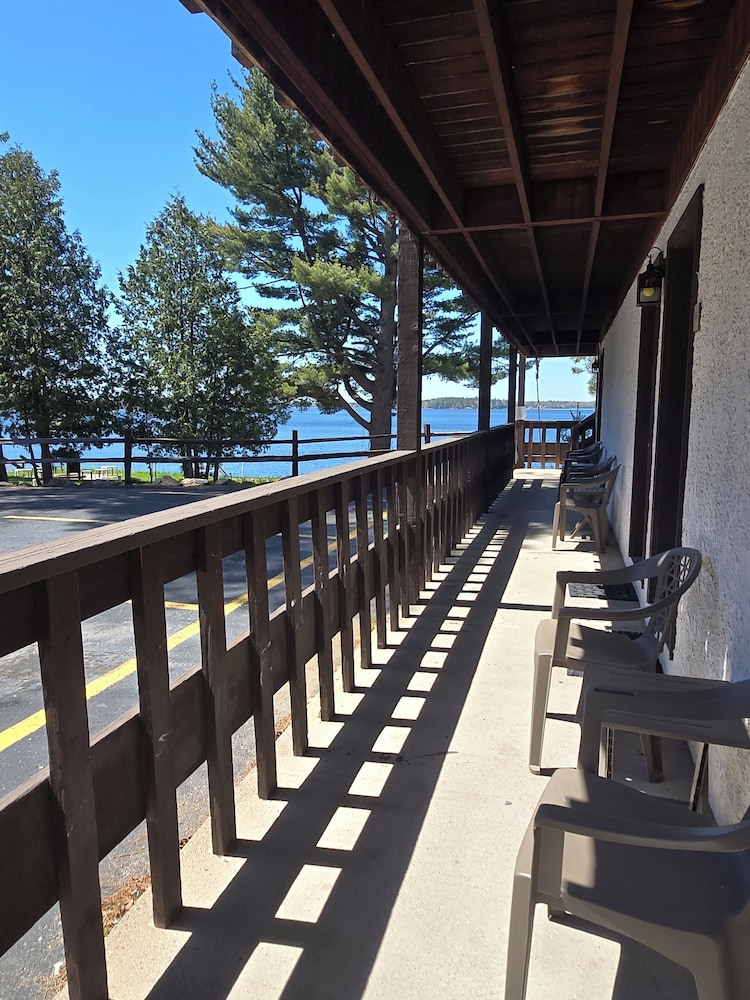 CENTERSTONE RESORT LAKE-AIRE 35/59