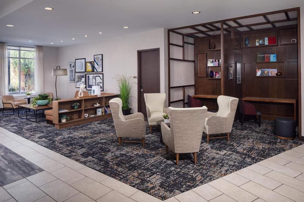 Hyatt Place Sumter/Downtown 7/52