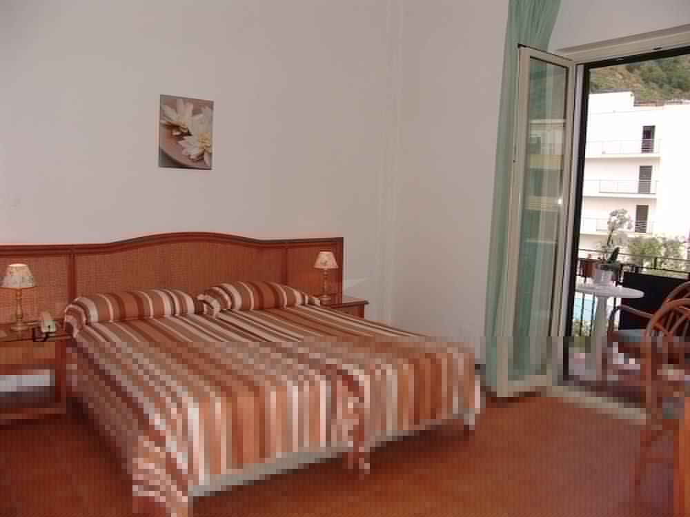 Park Hotel Silemi 38/68