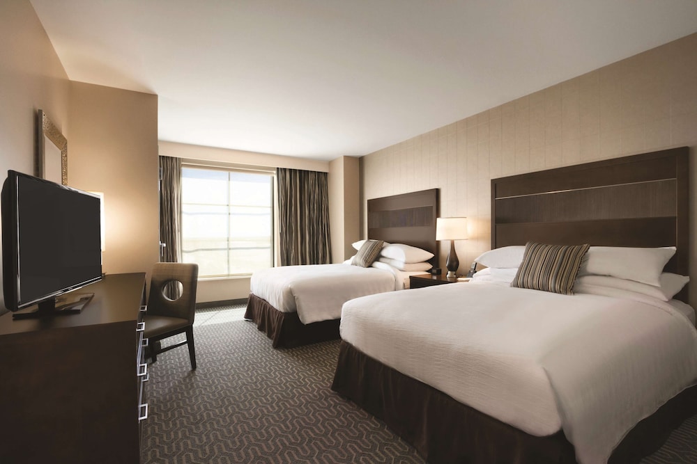 Embassy Suites Springfield 14/62