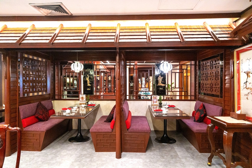 Ambassador Hotel Bangkok 30/50