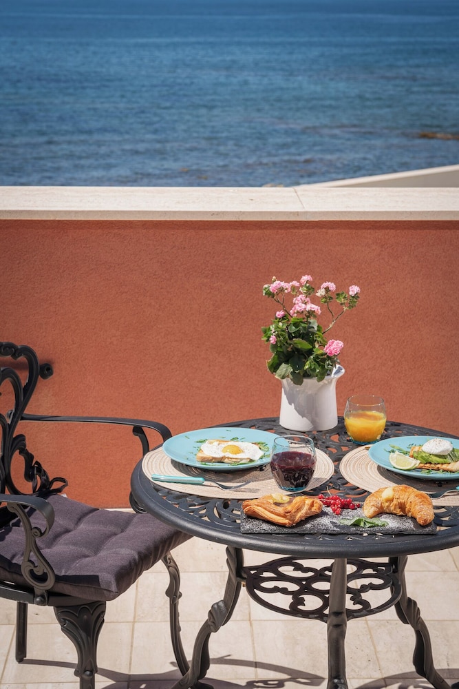 Villa Giada Luxury Boutique 38/50