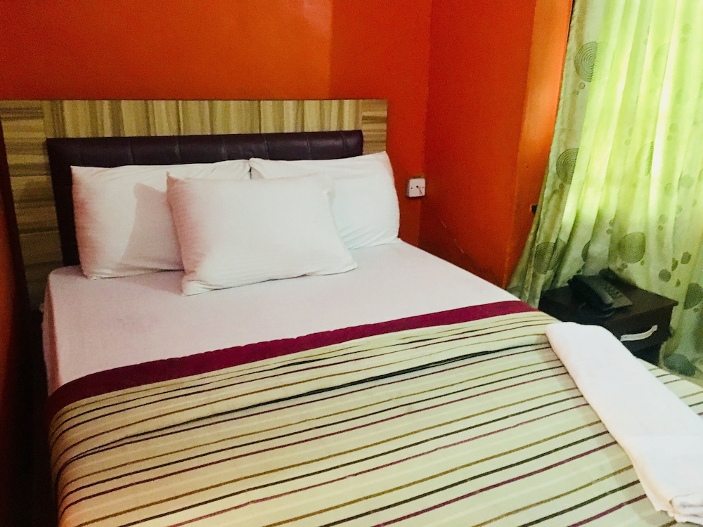 HardRock Hotel and Suites 28/48