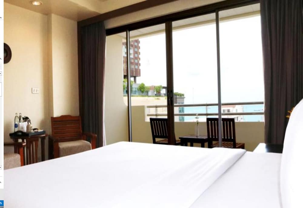 Sunshine Hotel and Residences 19/65