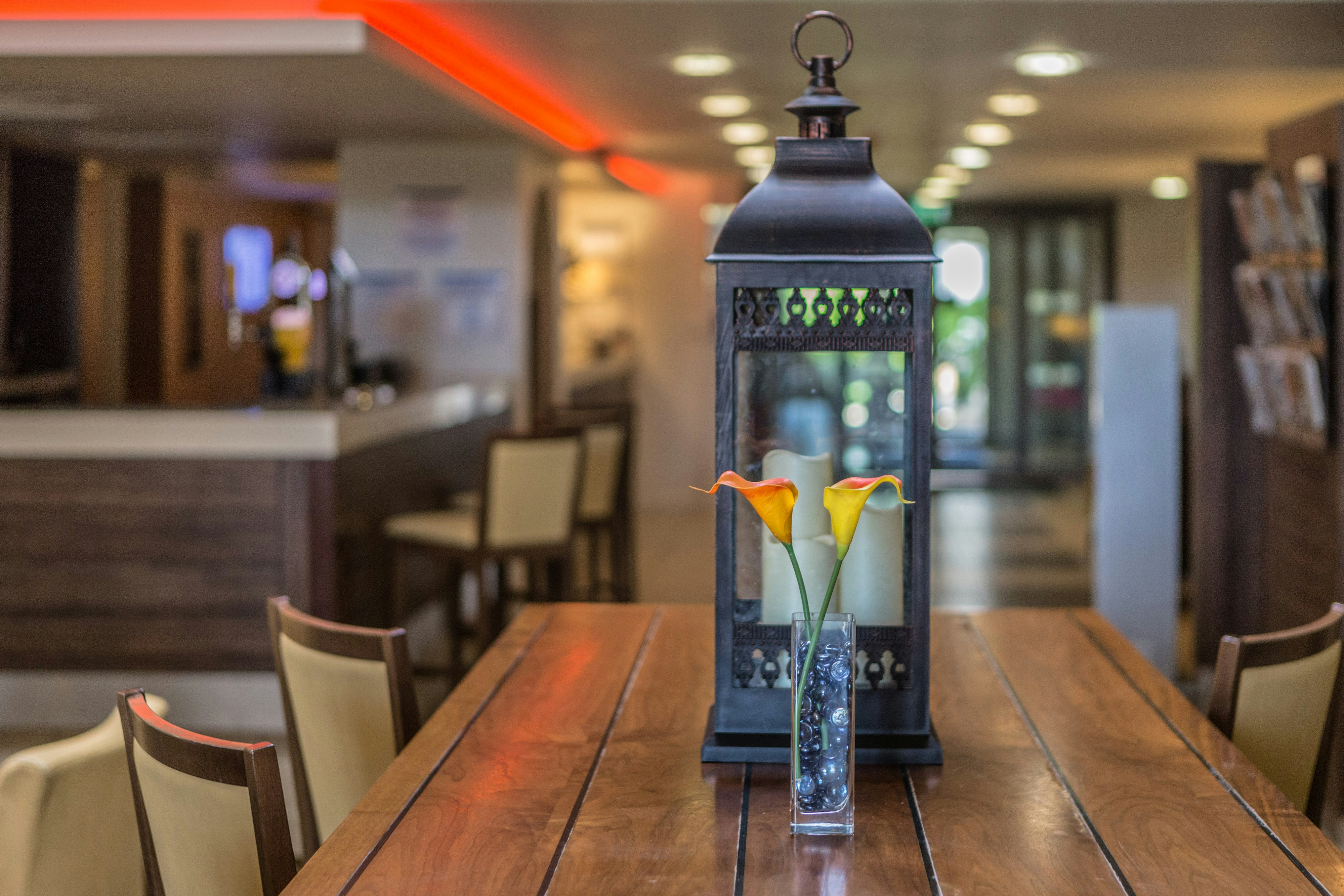 HOLIDAY INN EXPRESS COLCHESTER 23/33