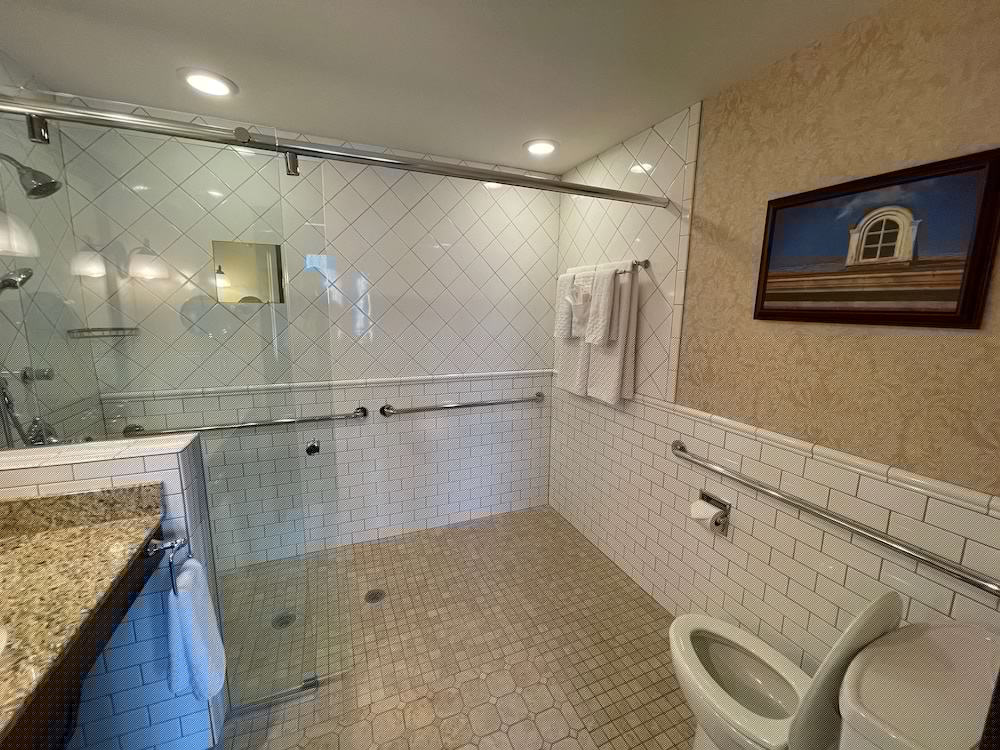 Best Western Premier Mariemont Inn 12/46