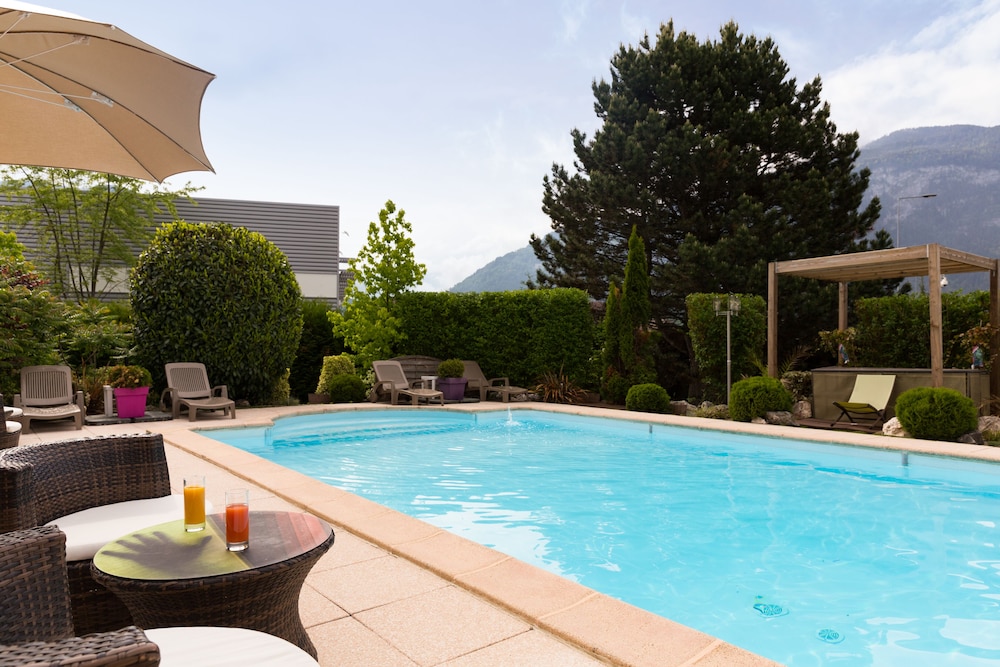 Hotel the Originals Du Faucigny Cluses Ouest 43/49