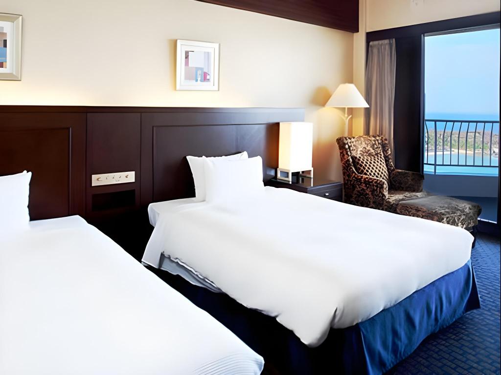 Room, Twin Beds, Ocean View