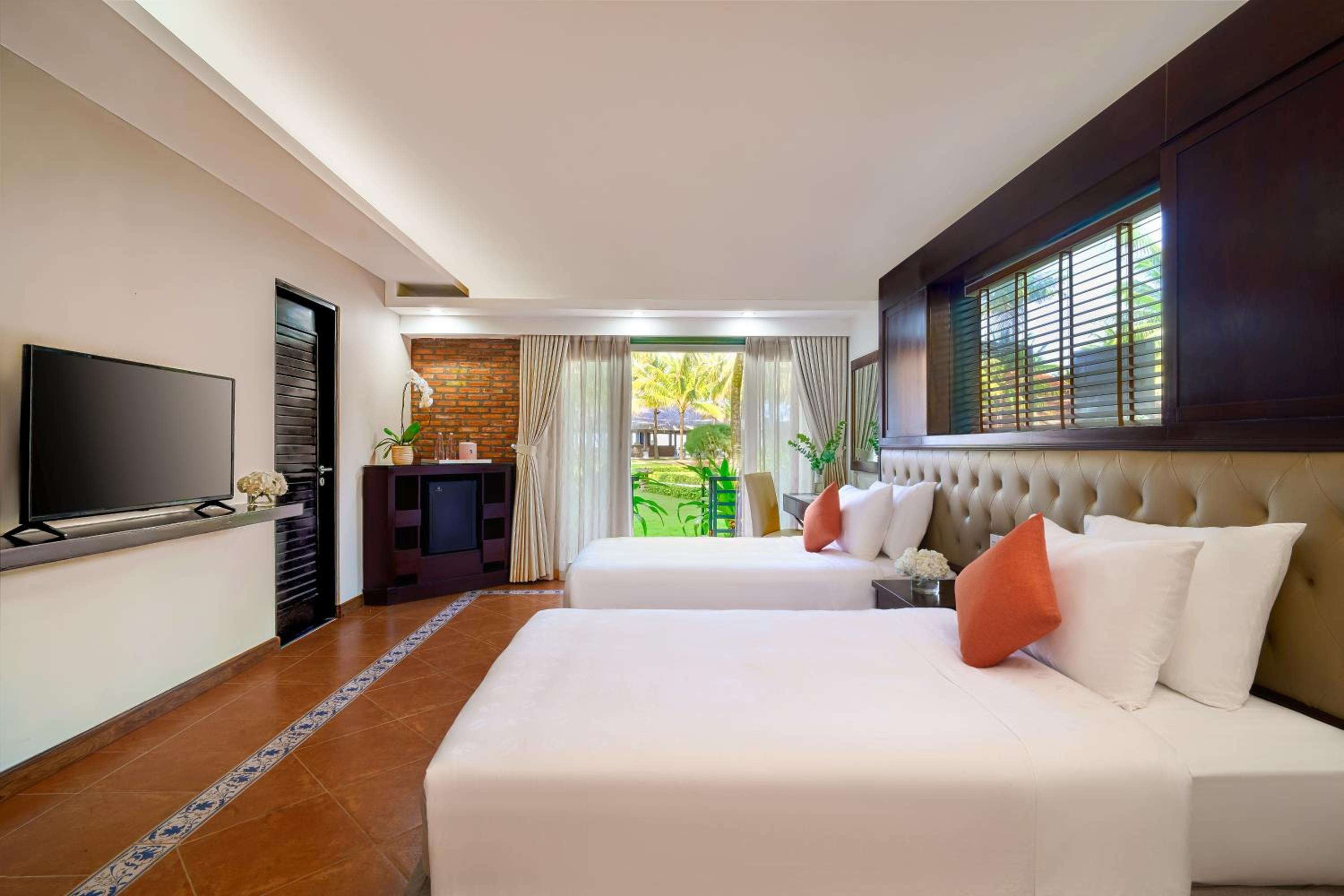 Ocean, Deluxe, Double or Twin Bed