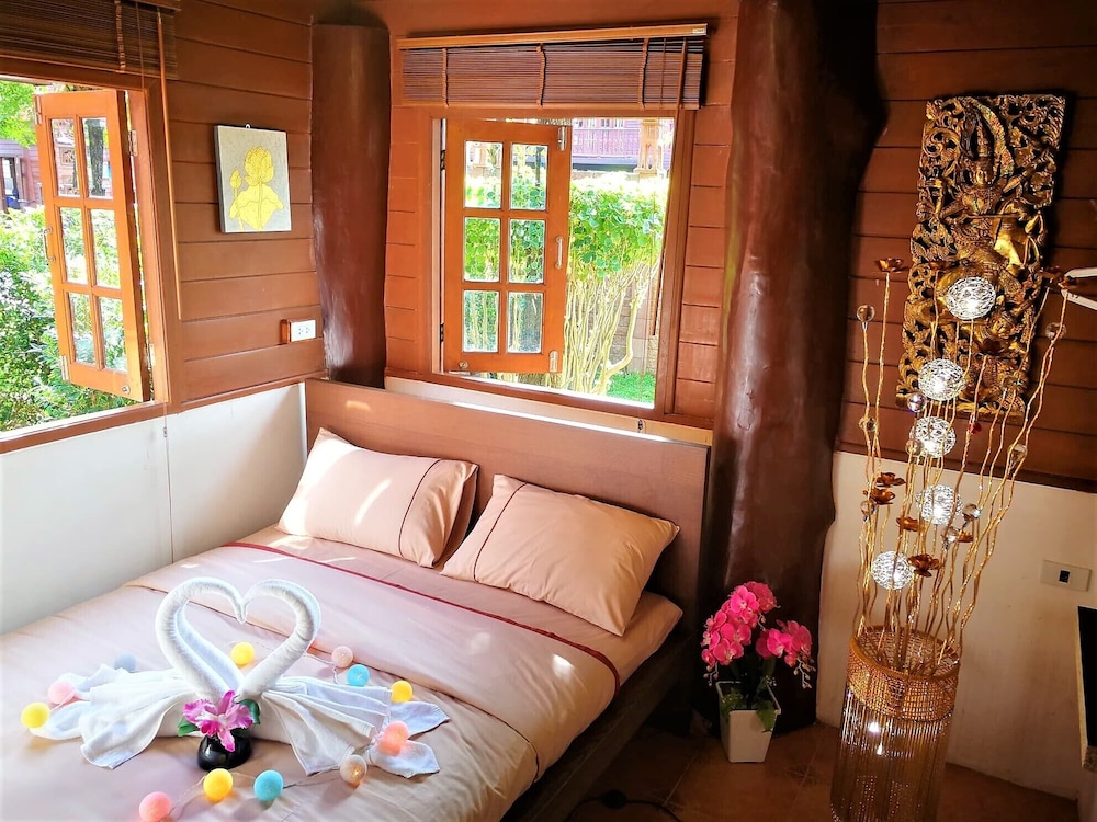 3 Bedrooms, Lanna, Villa, 1 Queen and 2 King Beds, 3 Beds, Pool Side