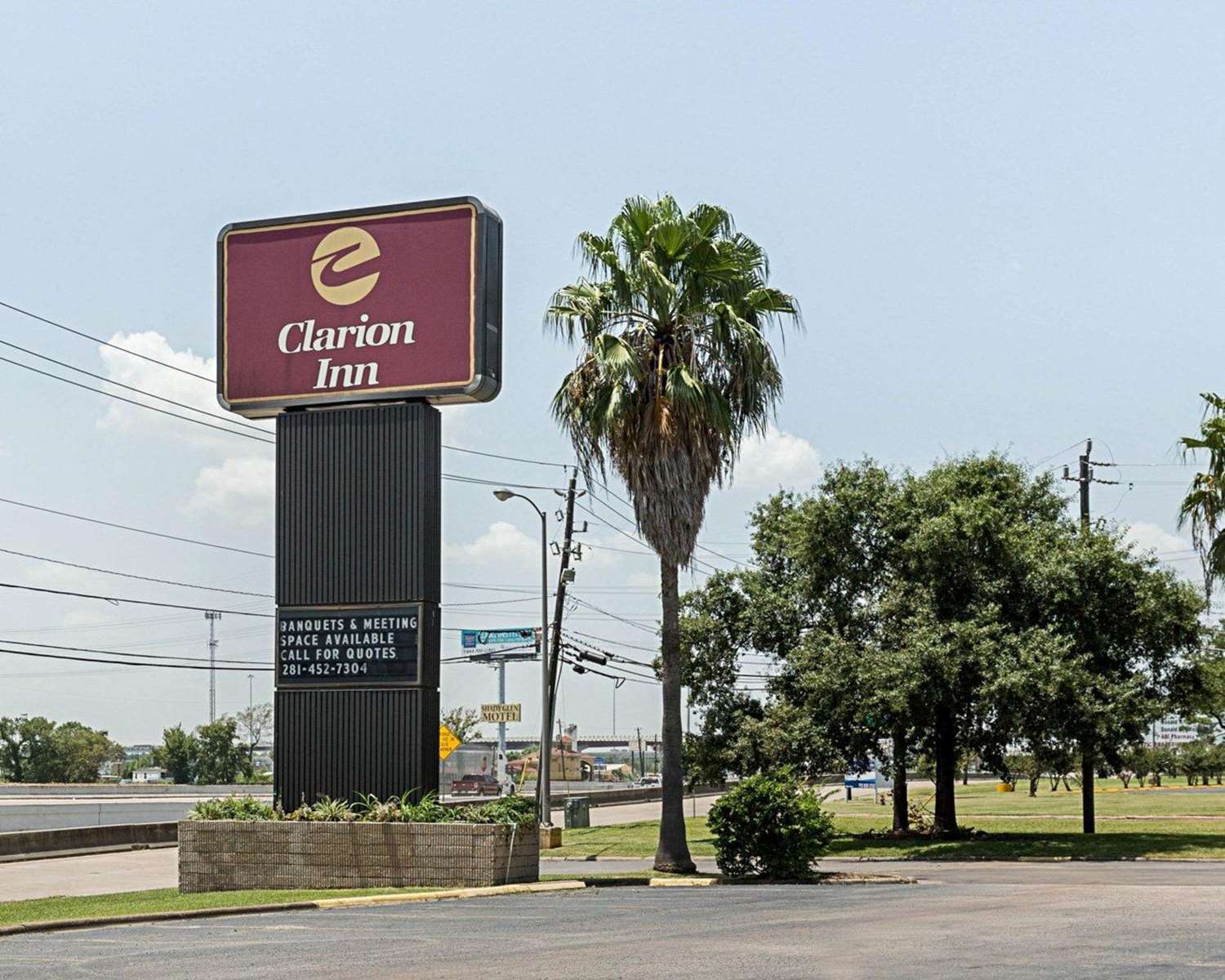 GreenTree Hotel and Extended Stay Channelview I-10 20/23