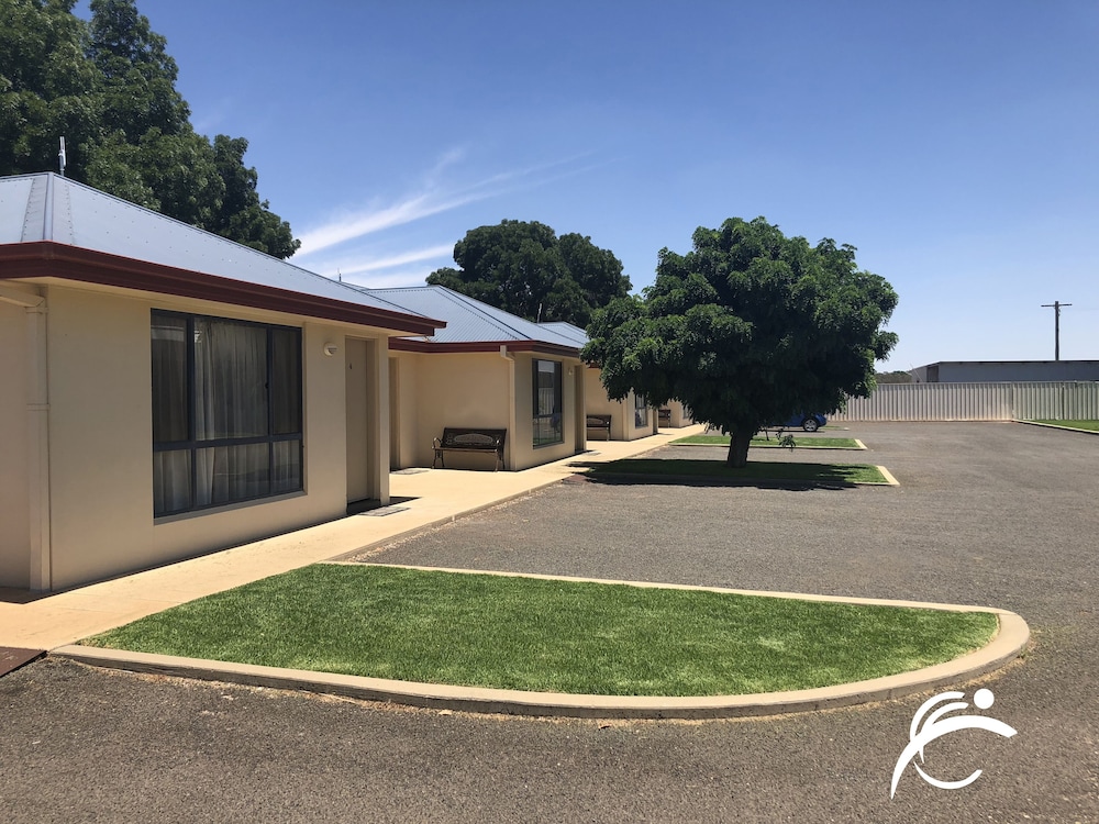 Coro Club Motel 1/25