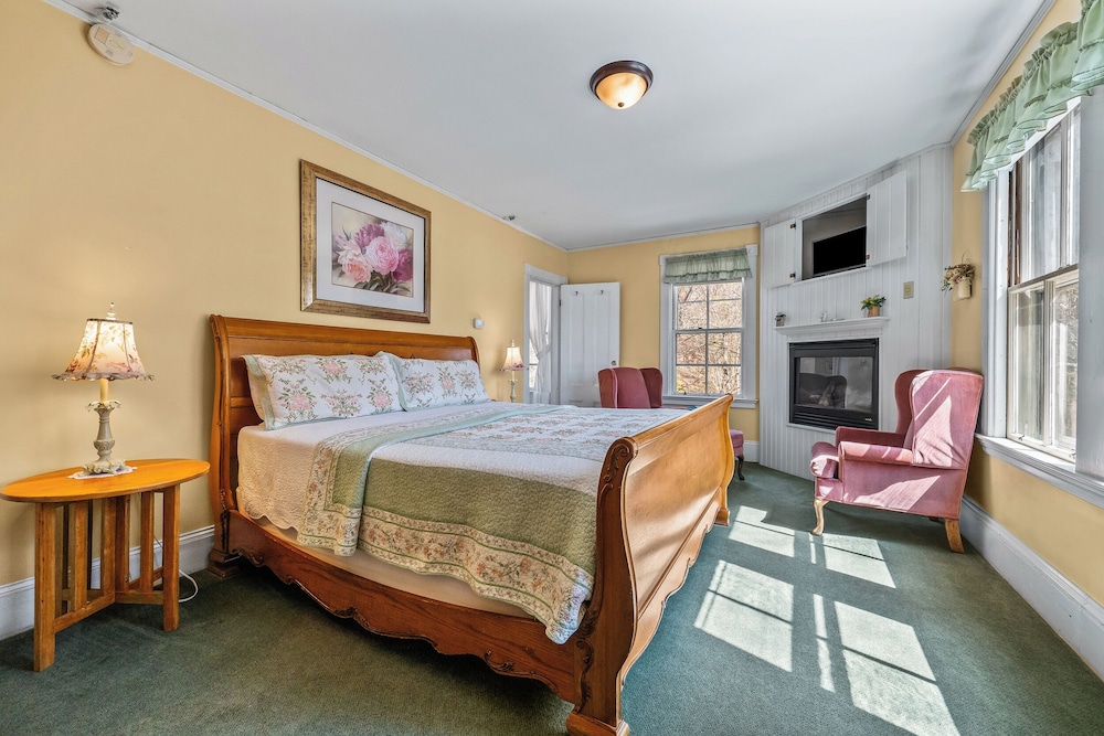 Inn at Jackson 12/51
