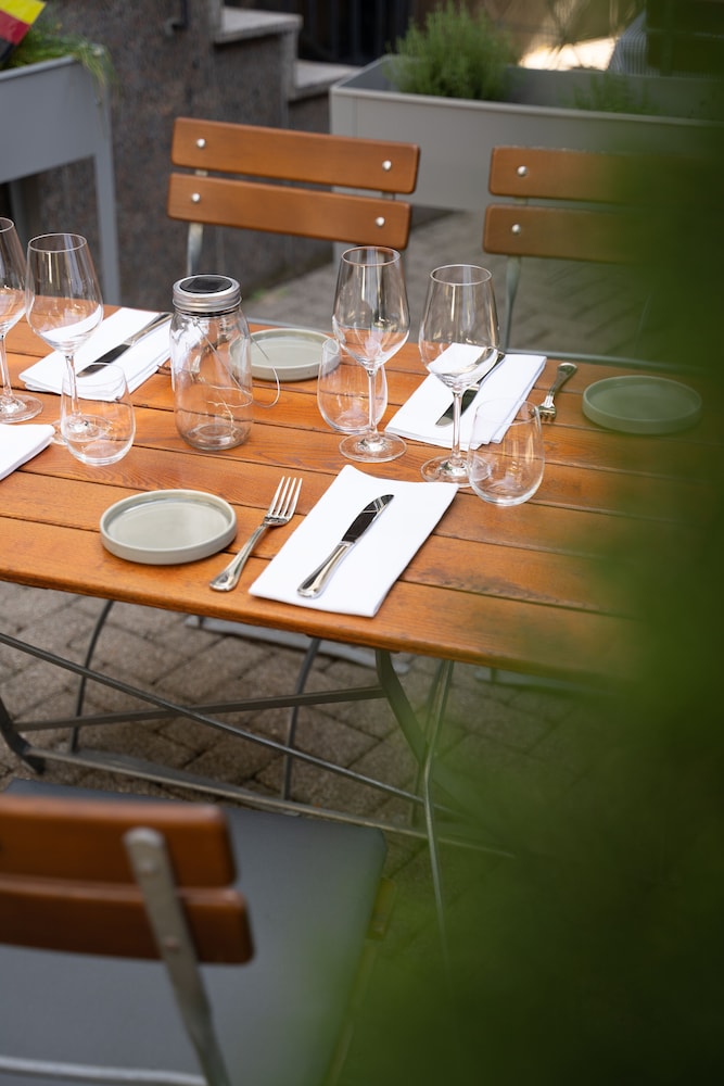 BOUTIQUE HOTEL SOCIETE 33/43