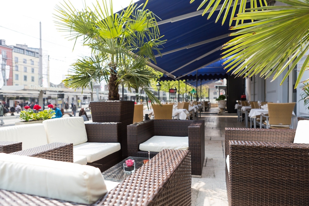 HOTEL EULER 42/43