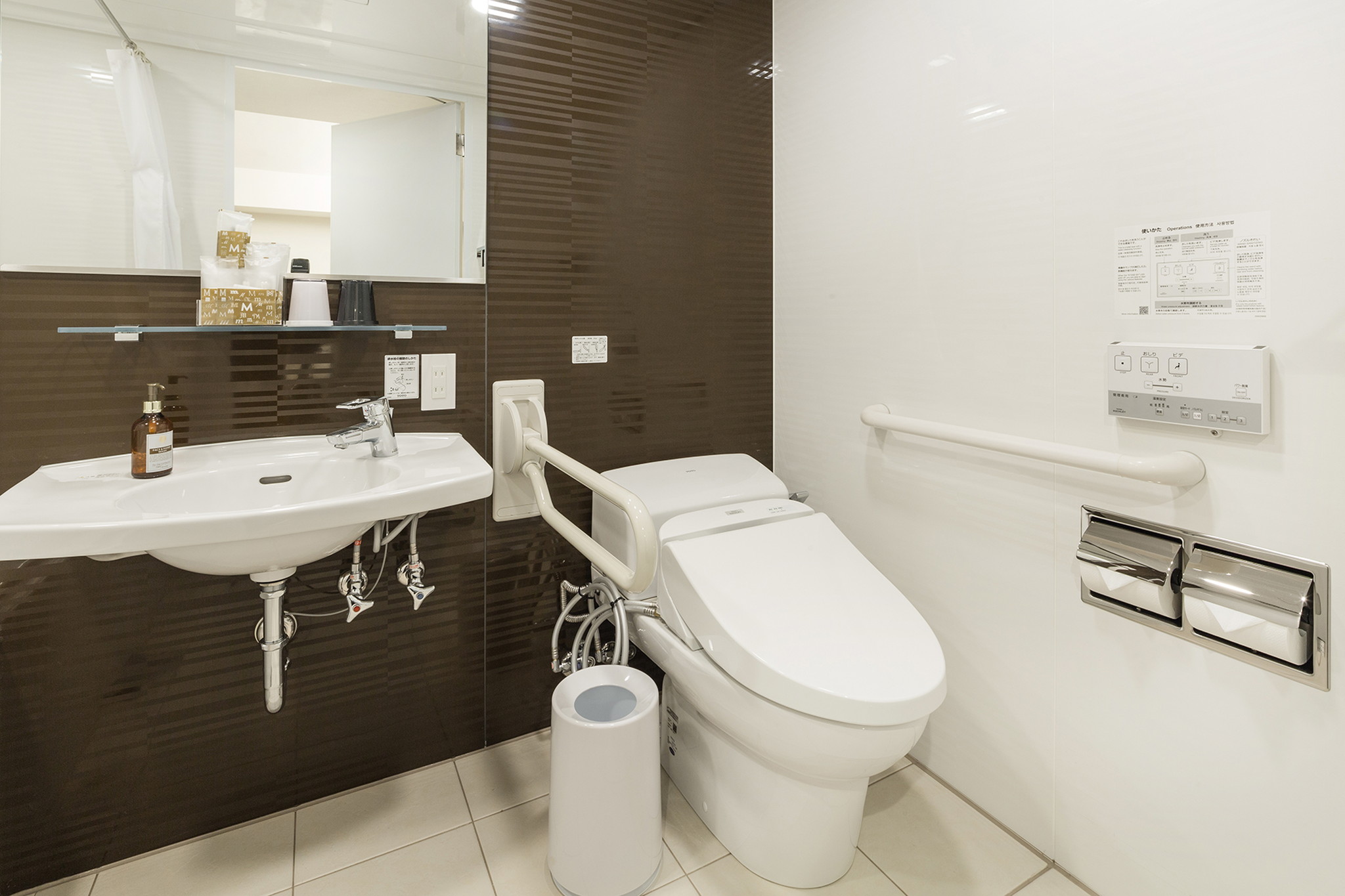 غرفة قياسية بسريرين منفصلين، Hotel M's Est Shijo-Karasuma 4/5