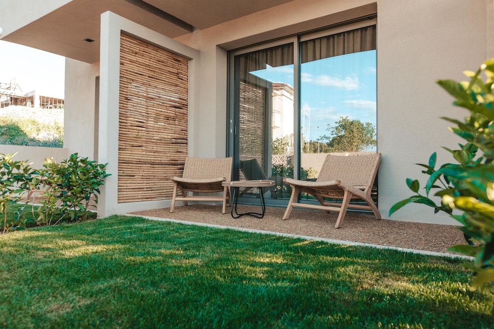 Amoessa Boutique Hotel 49/56